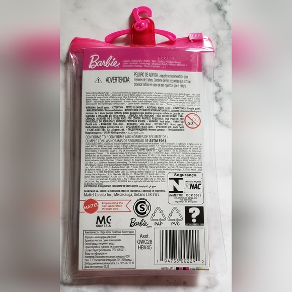 Barbie doll holiday vacation travel accessories essentials variety pack NEW - Picture 2 of 2